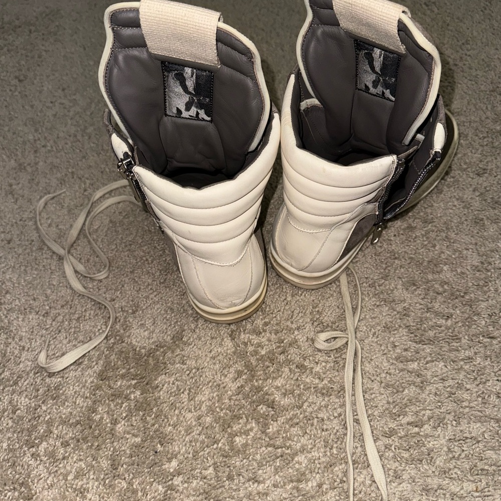 Rick Owens Gray Suede High-Top Sneakers with Cream Accents - Picture 3 of 11